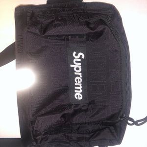 Supreme shoulder bag